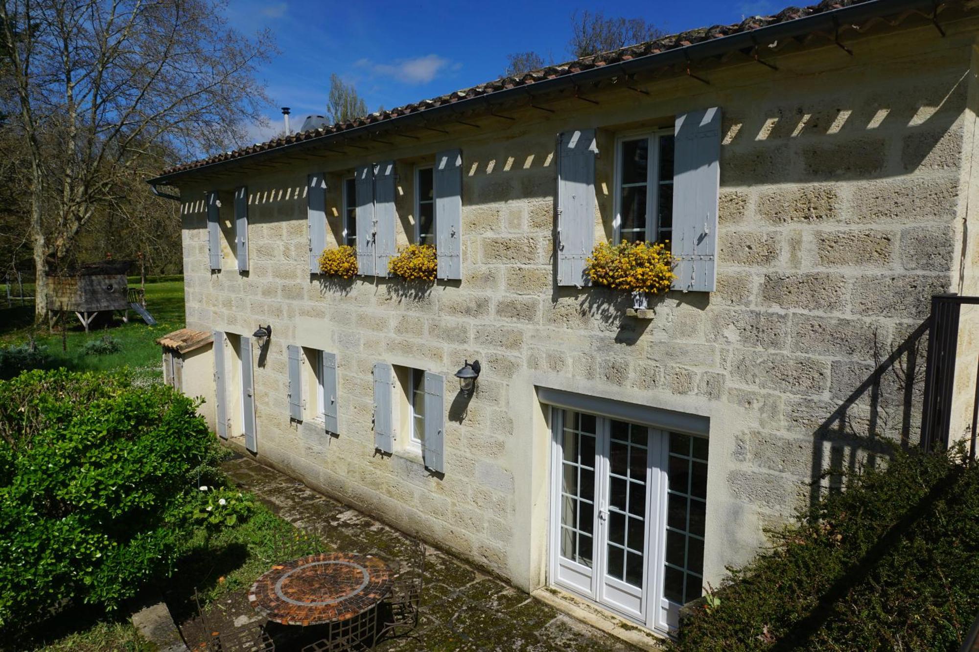 Moulin Notre Dame Hotel Saint-Genès-de-Castillon Exterior foto