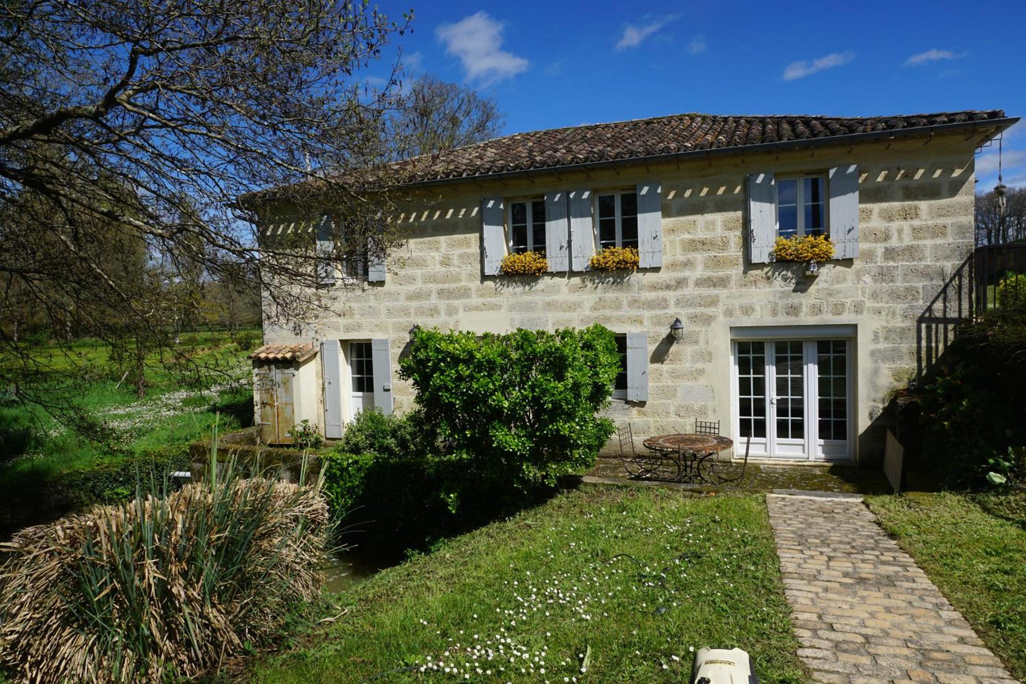 Moulin Notre Dame Hotel Saint-Genès-de-Castillon Exterior foto